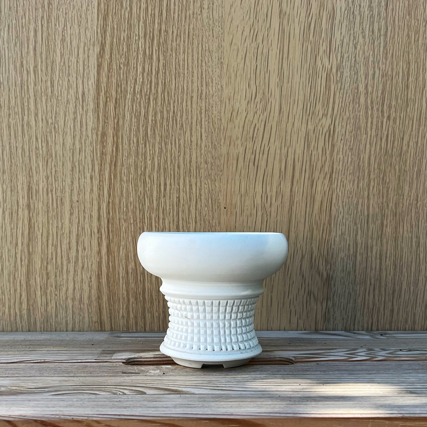 4"W x 3.5"H White Classic