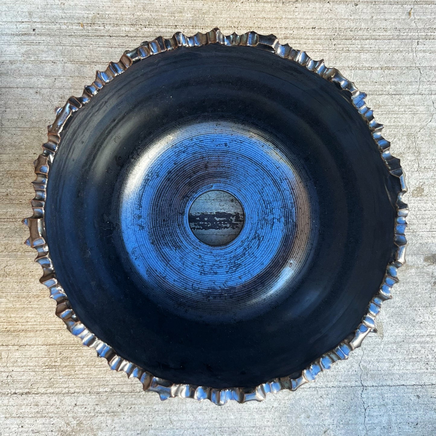 8.25"W x 4.75"H Black Wave